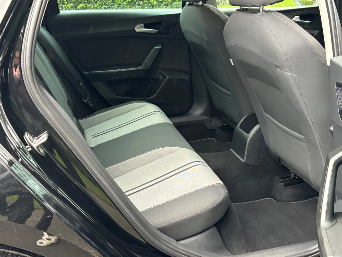 SEAT Leon 2.0 TDI SE+ 2021 *IRISH CAR*1 OWNER* - Image 6