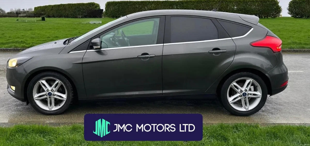 Ford Focus 2017 Titanium Low Mileage - Image 4