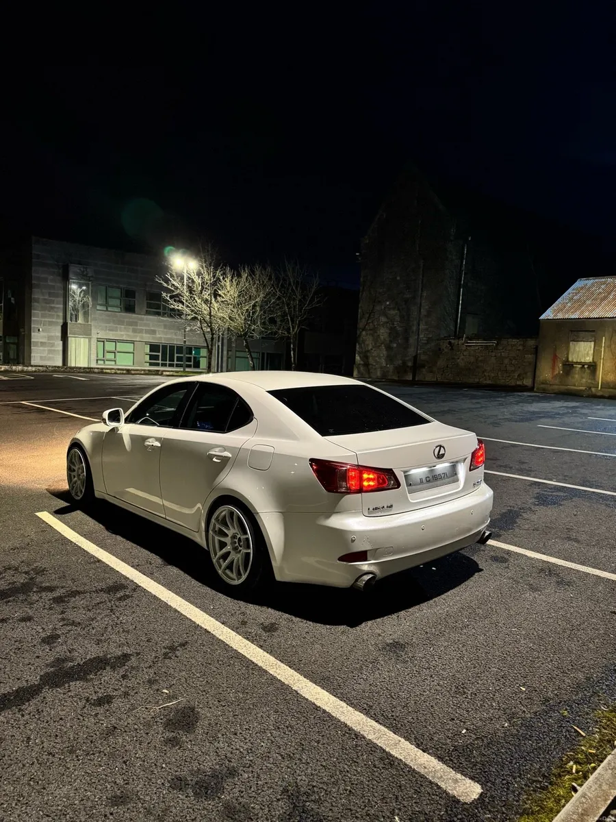 2011 Pearl White is250 - Image 3