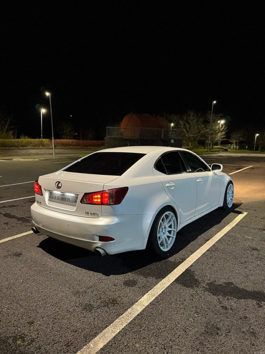 2011 Pearl White is250 - Image 4