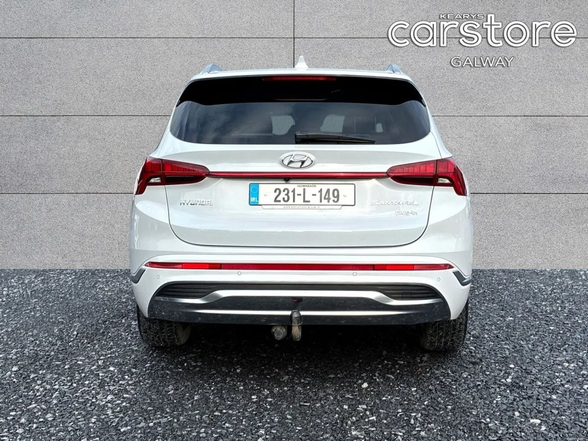 Hyundai Santa Fe 1.6 PHEV 4WD Executive Plus Auto - Image 4