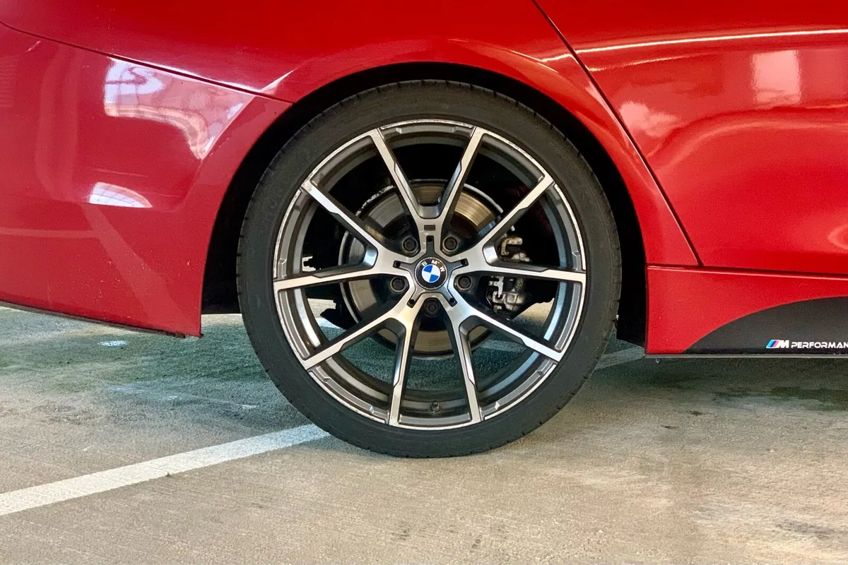 2016 BMW 320D  M-PERFORMANCE KIT - Image 3