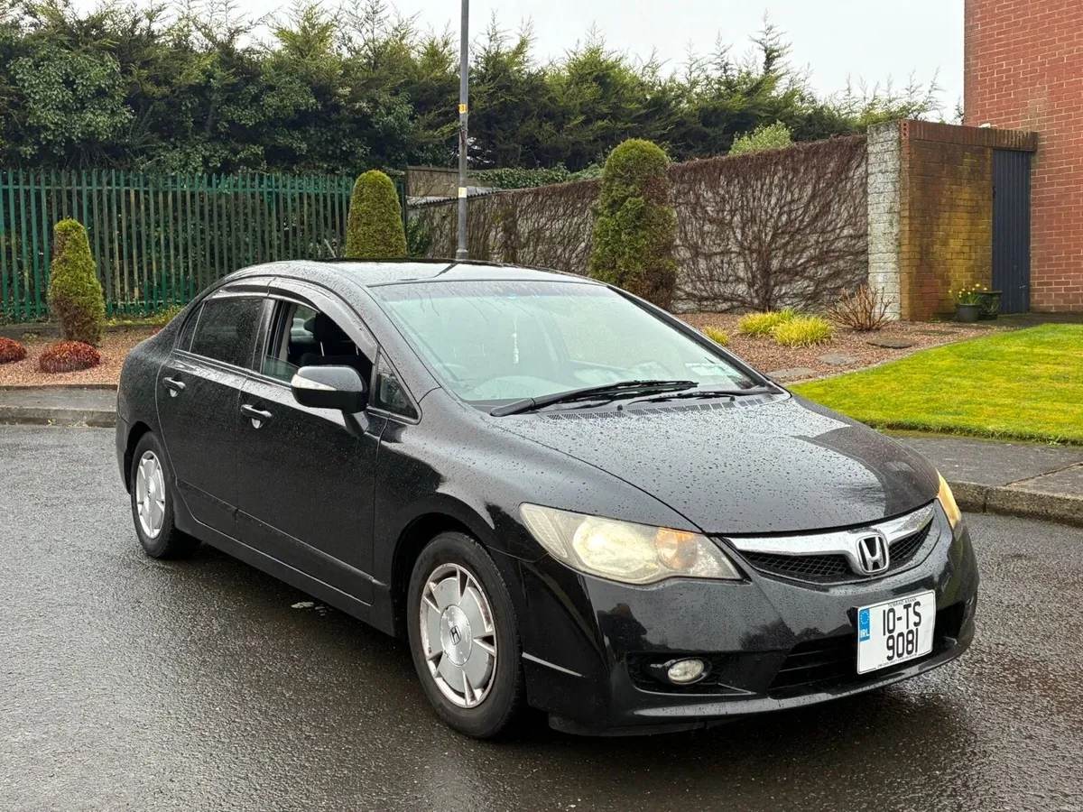 Automatic Honda Civic 1.3 Hybrid low km - Image 3