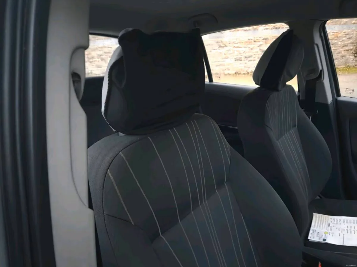 08 1.2 petrol opel corsa new test and tax - Image 4