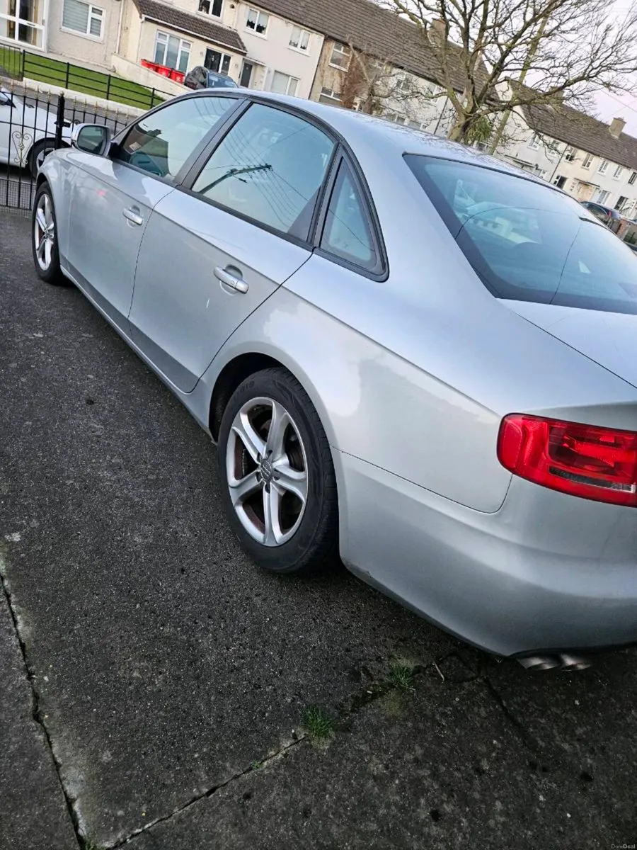 Audi a4 - Image 1