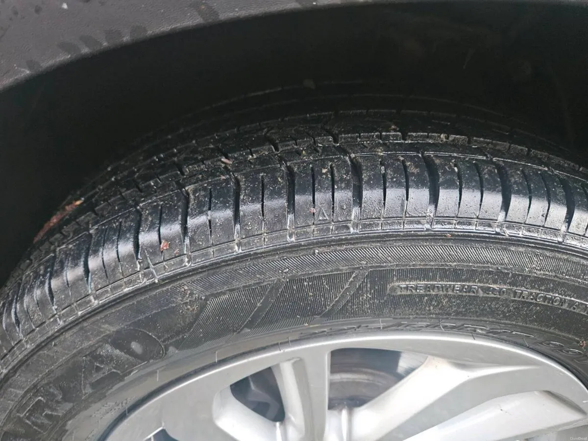 2017 Hyundai Tucson - Image 2