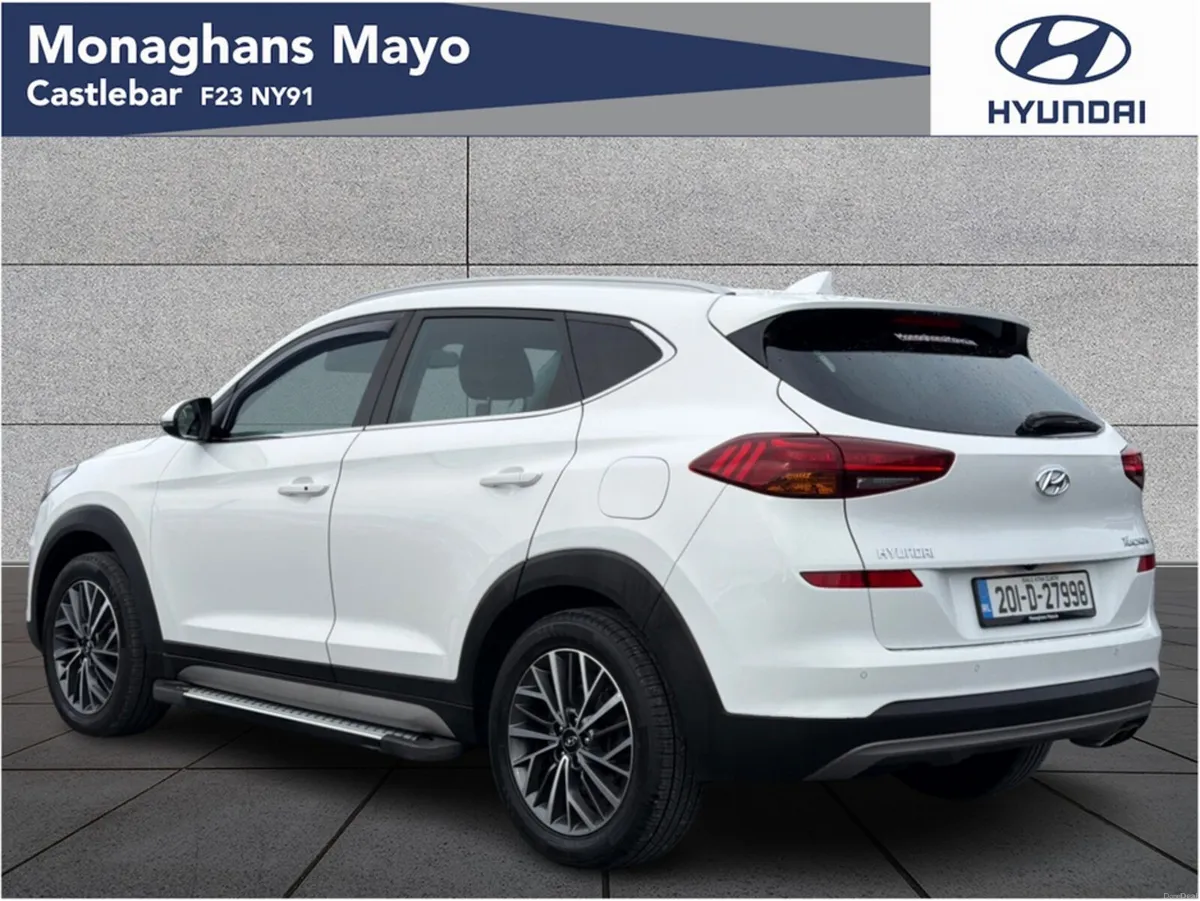 Hyundai Tucson PREMIUM 1.6 DIESEL 5DR 'HIGH SPEC' - Image 3