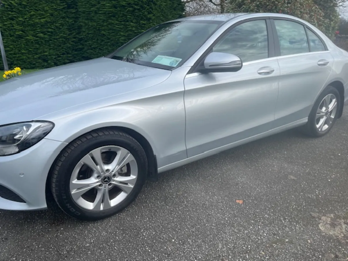 2017 MERCEDES BENZ C200 SE EXECUTIVE 2.0 PET. AUTO - Image 1