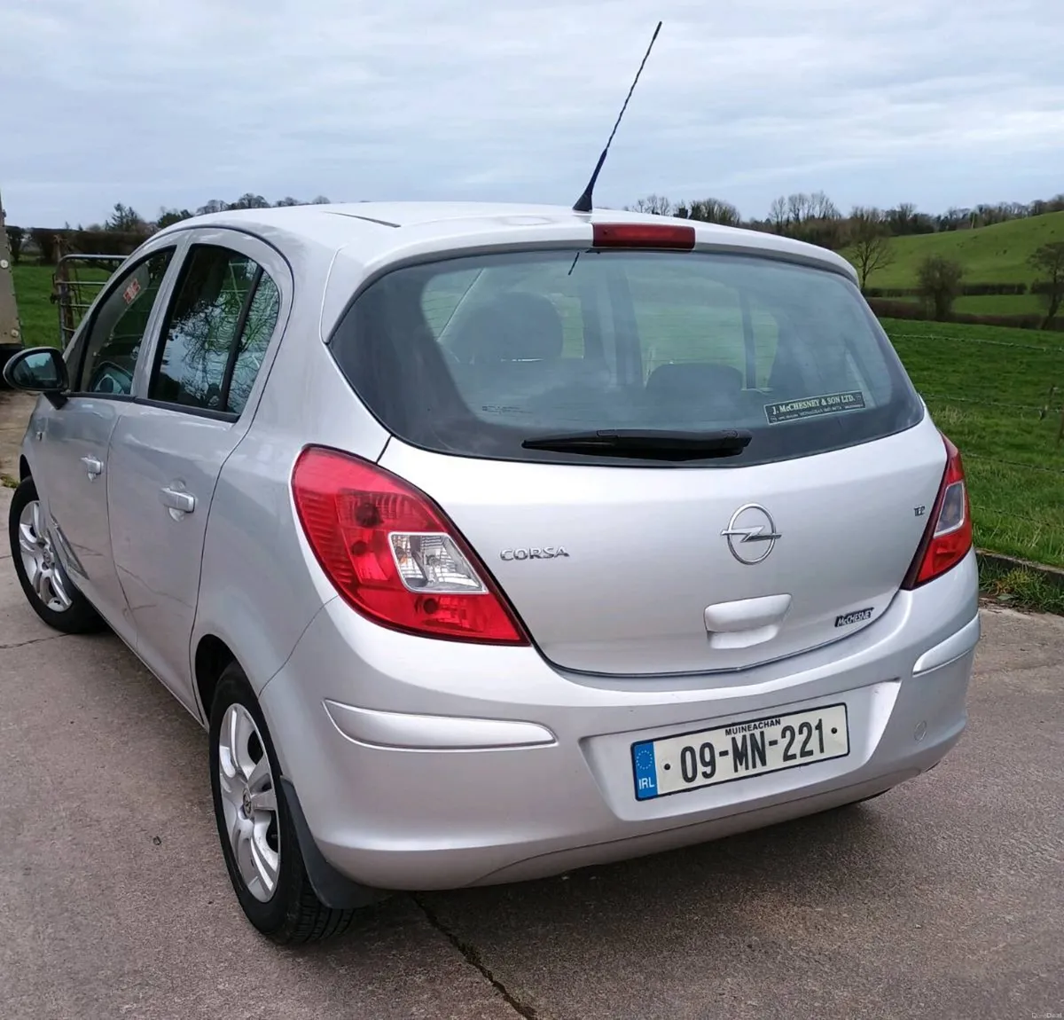Opel Corsa 1.2 petrol - Image 3