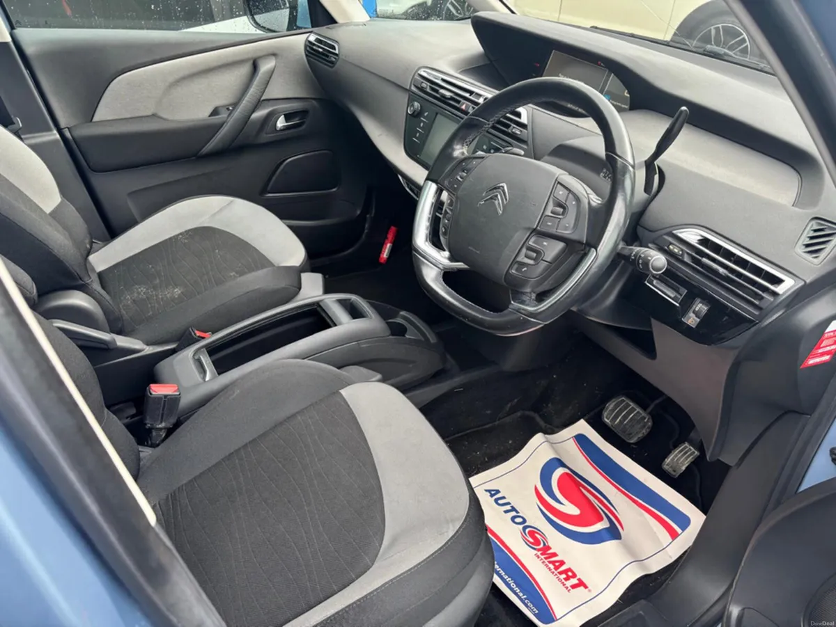 Citroen Grand C4 Picasso Citroen C4 1.6 petrol, au - Image 4