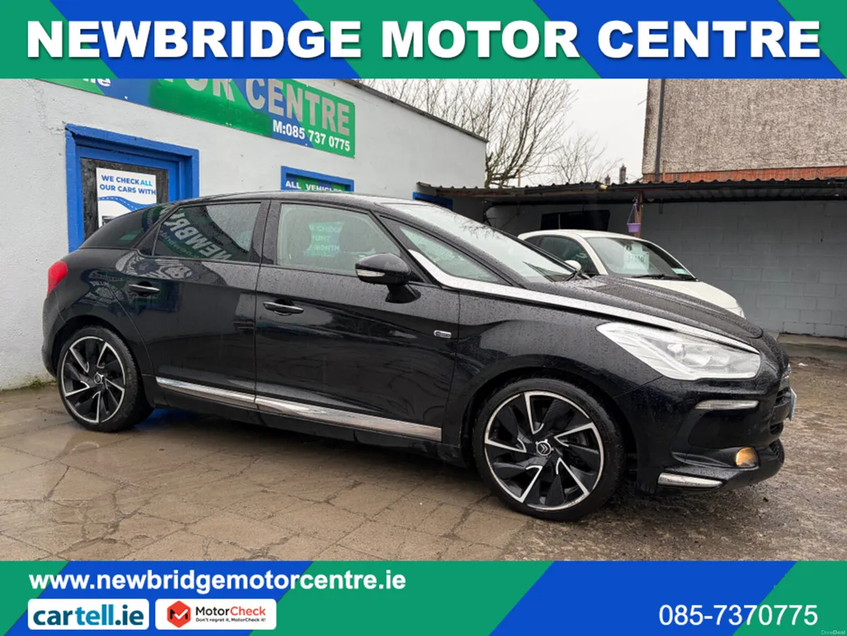 Citroen DS 5 2.0 HDI HYBRID 4 D SPORT AUTO 5DR - Image 2