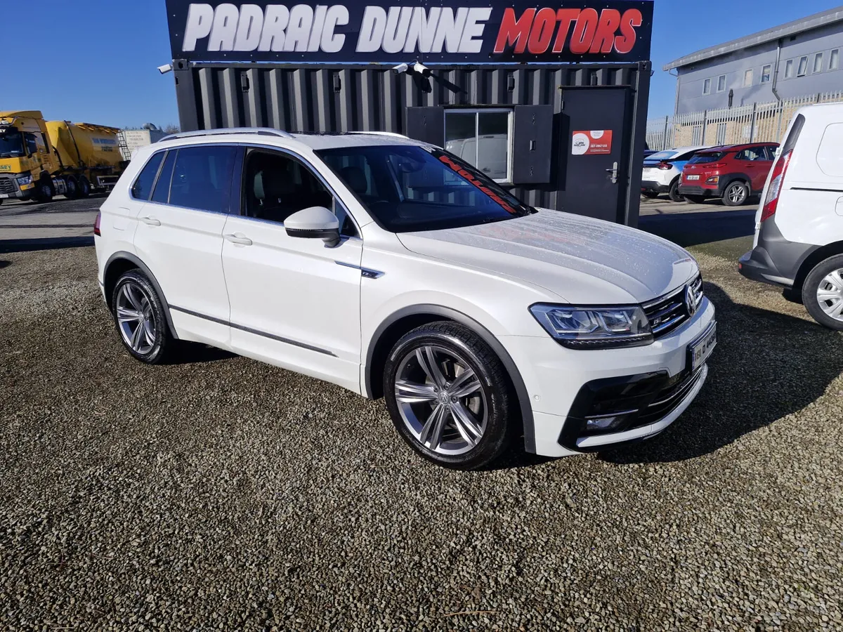 Volkswagen Tiguan R-Line ***R Line Interior*** - Image 3