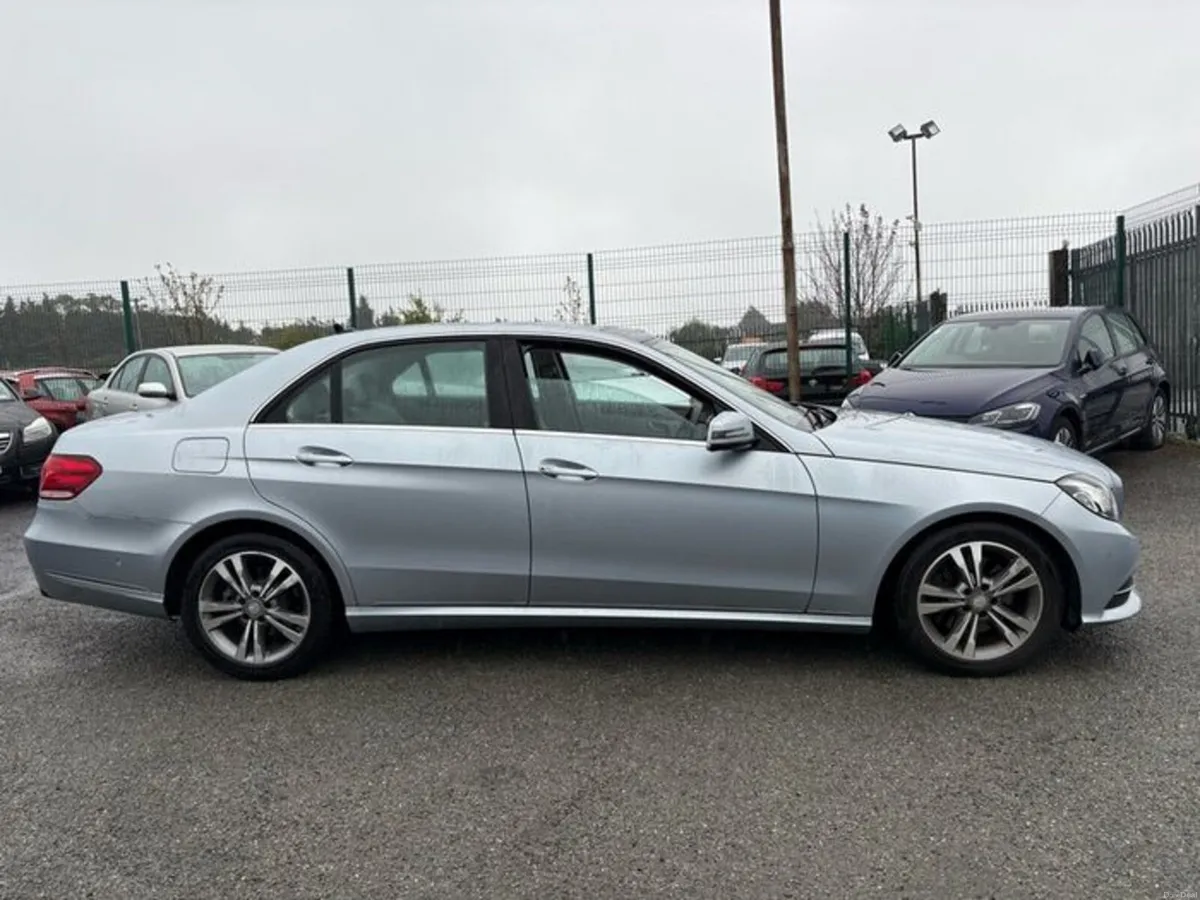2014 Mercedes-Benz E300 2.1L Diesel Hybrid Low Mil - Image 2