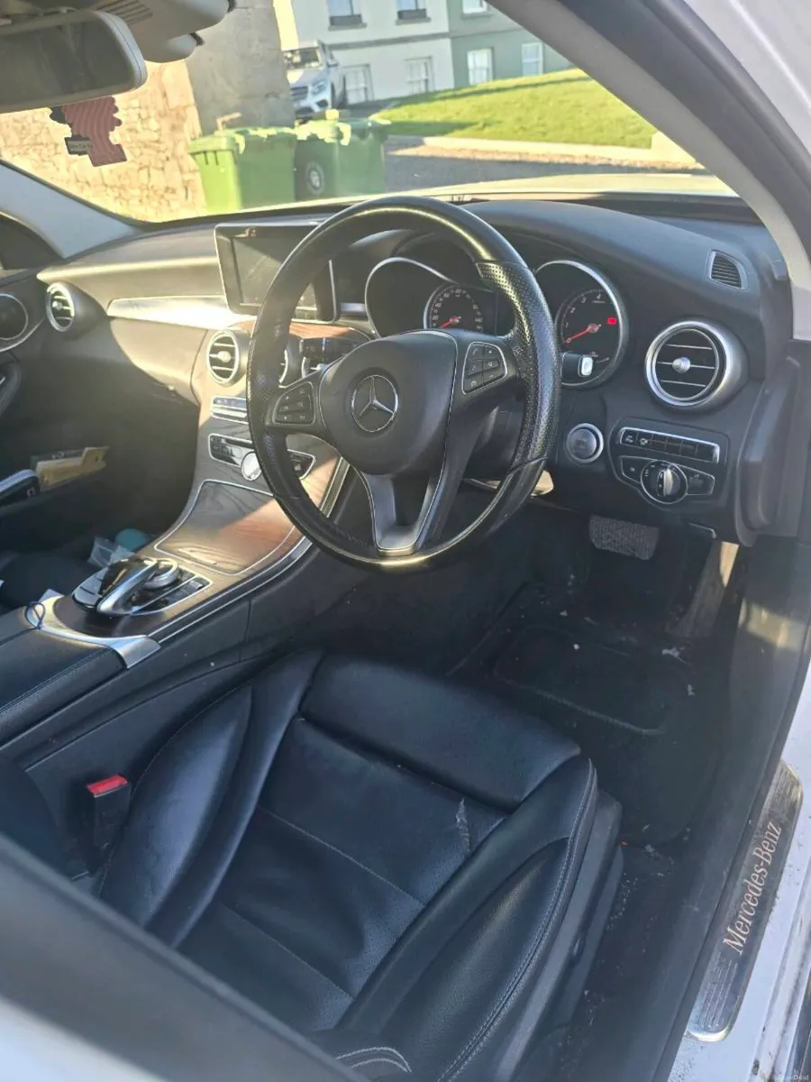 Mercedes C350e - Image 4