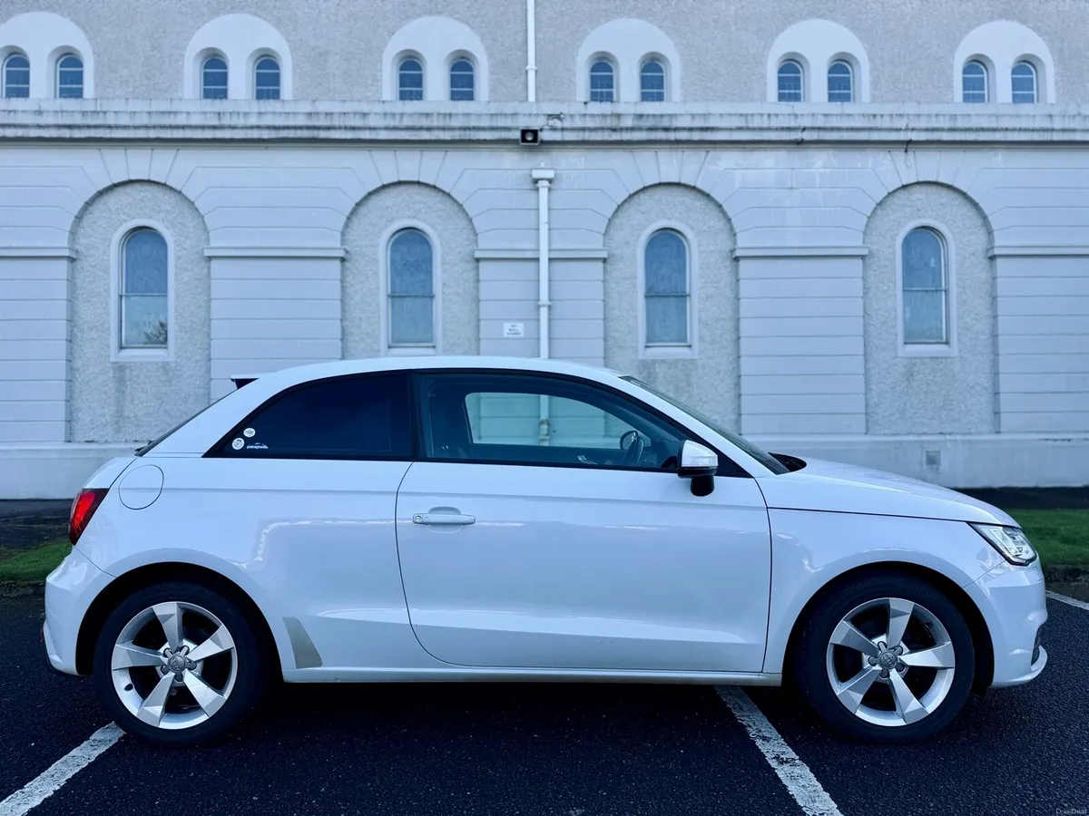 2017 AUDI A1 • 1L • AUTO • LOW KM - Image 2