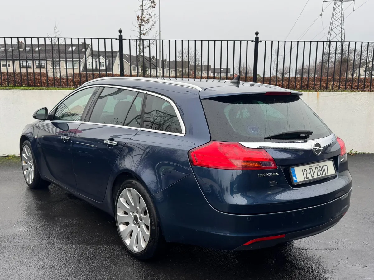 Opel Insignia 2.0 ELITE AUTOMATIC LEATHER - Image 3