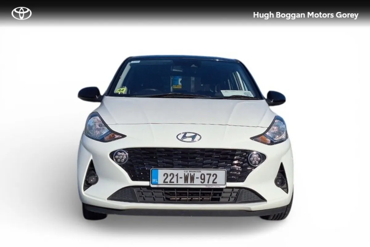Hyundai i10 DELUXE PLUS 2 TONE ROOF 5DR - Image 5