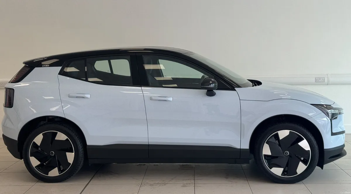 Volvo EX30 Plus extended range 2026 - Image 3