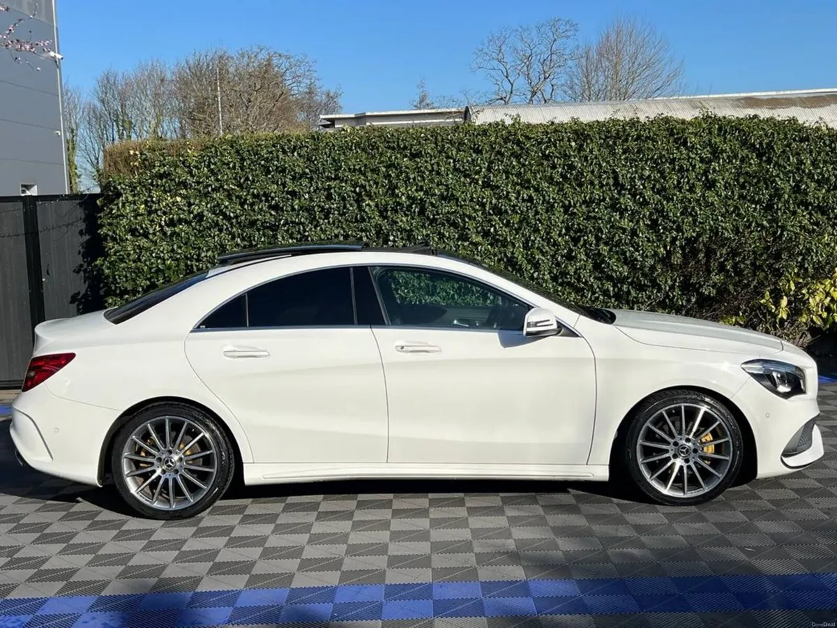 Mercedes-Benz CLA CLA180 AMG-LINE 1.6 AUTO // OPEN - Image 4