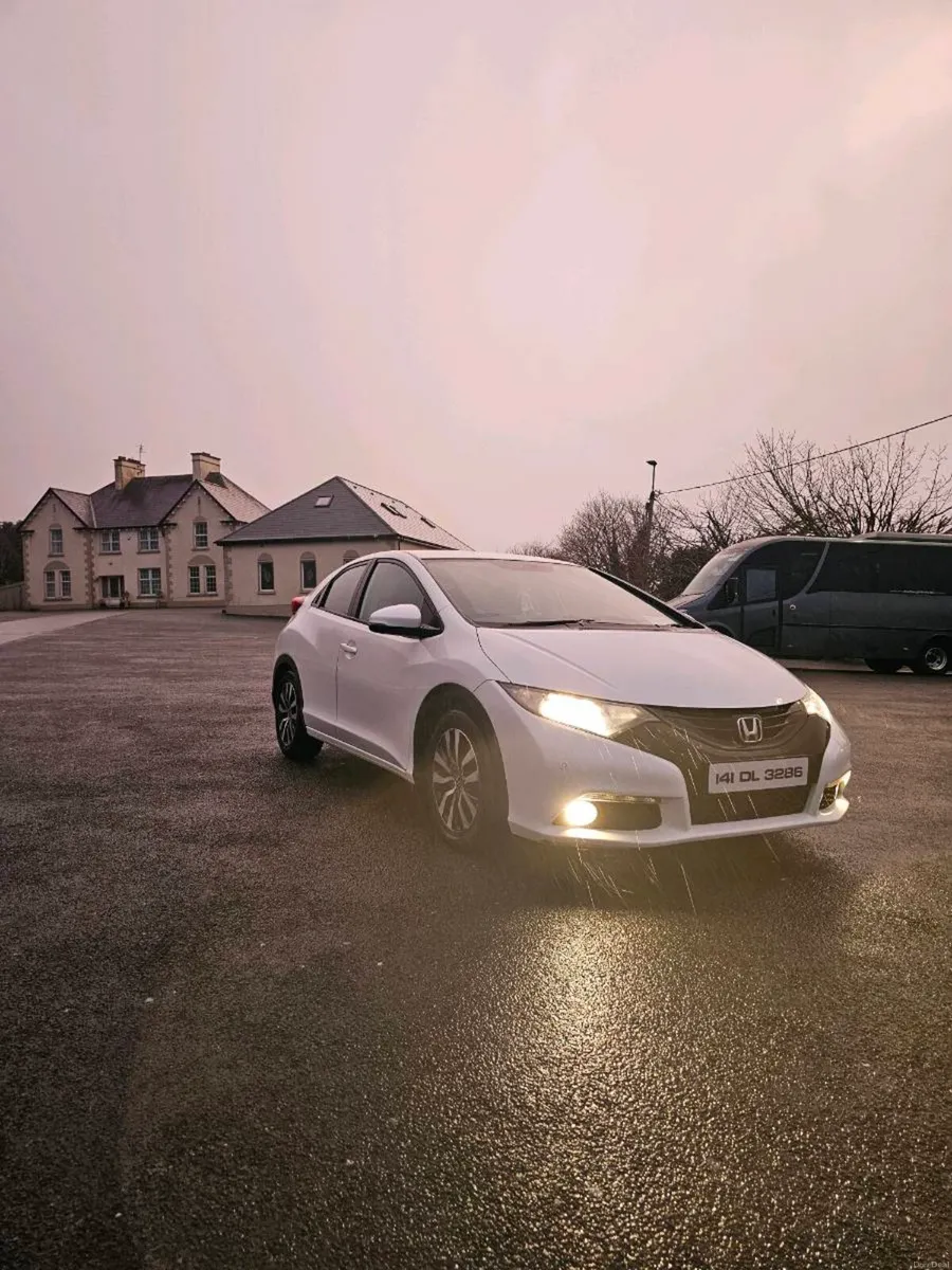 2014 Honda civic diesel - Image 1