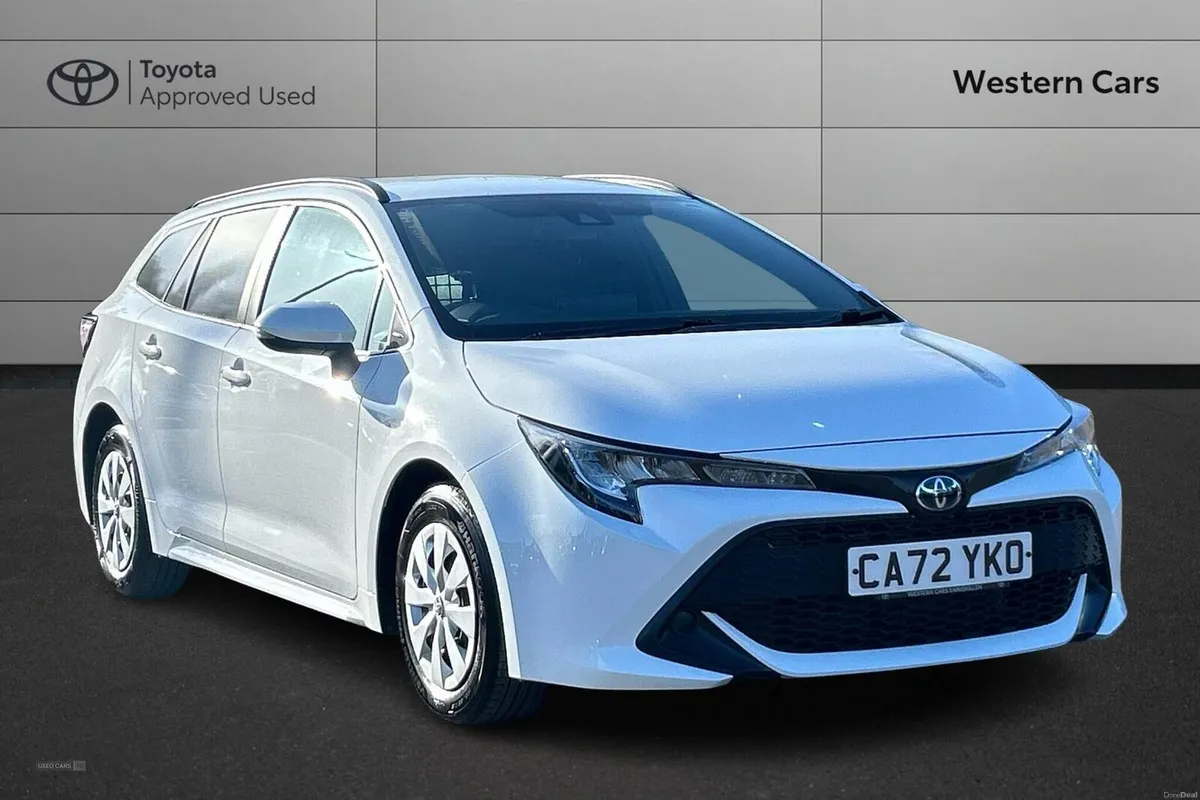 Toyota Corolla 1.8 VVT-h CVT Euro 6 (s/s) 5dr - Image 1