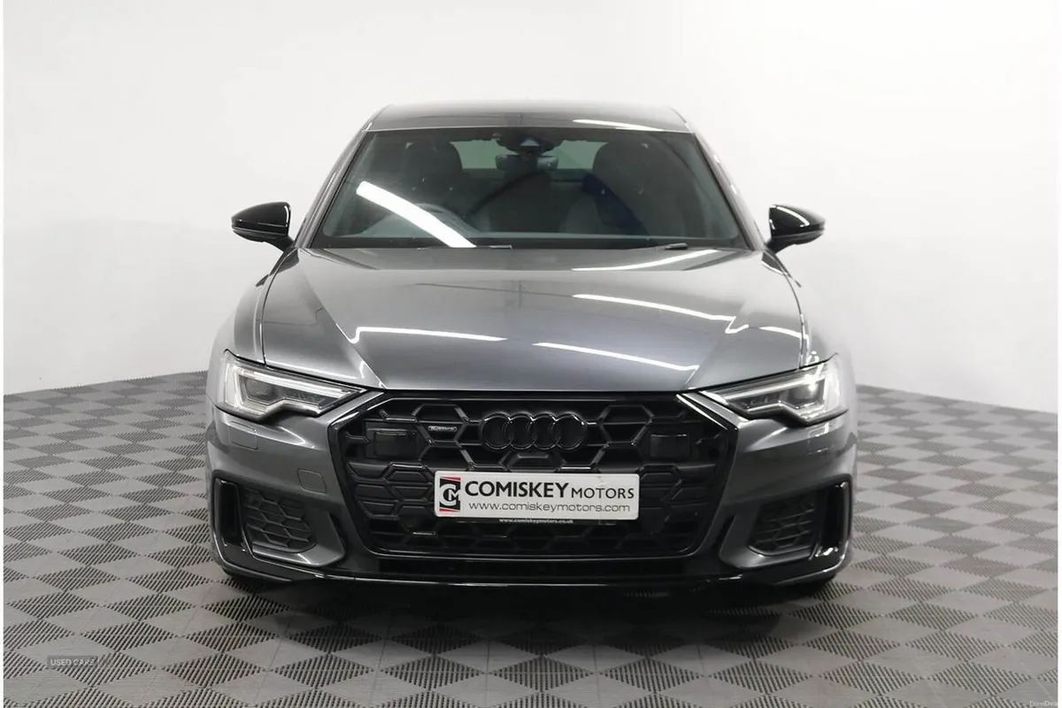 Audi A6 Saloon TDI Black Edition - Image 2