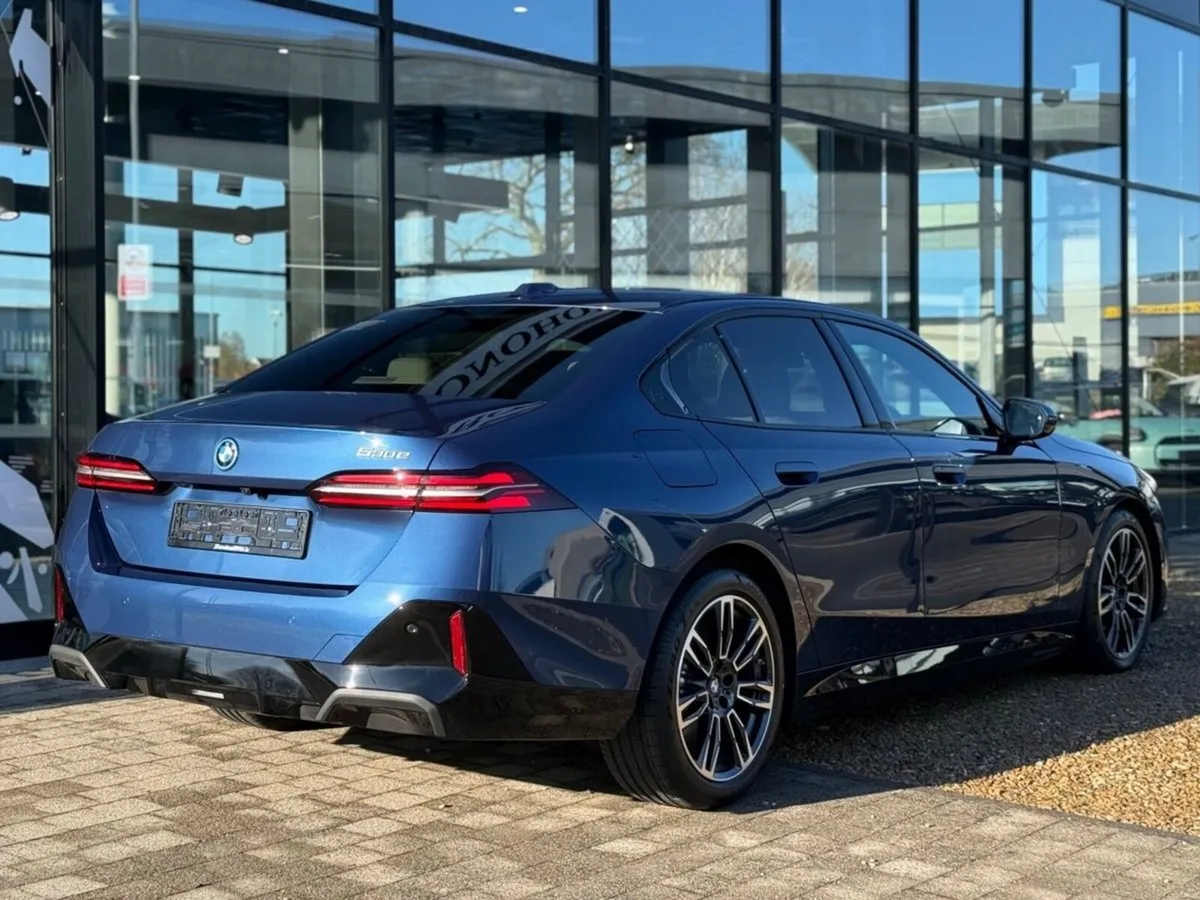 BMW 5-Series 530e M Sport - Image 2