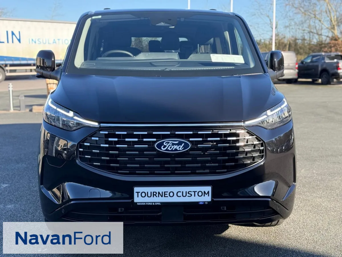 Ford Tourneo Custom Plug-in Hybrid 2.5L 232PS Auto - Image 3