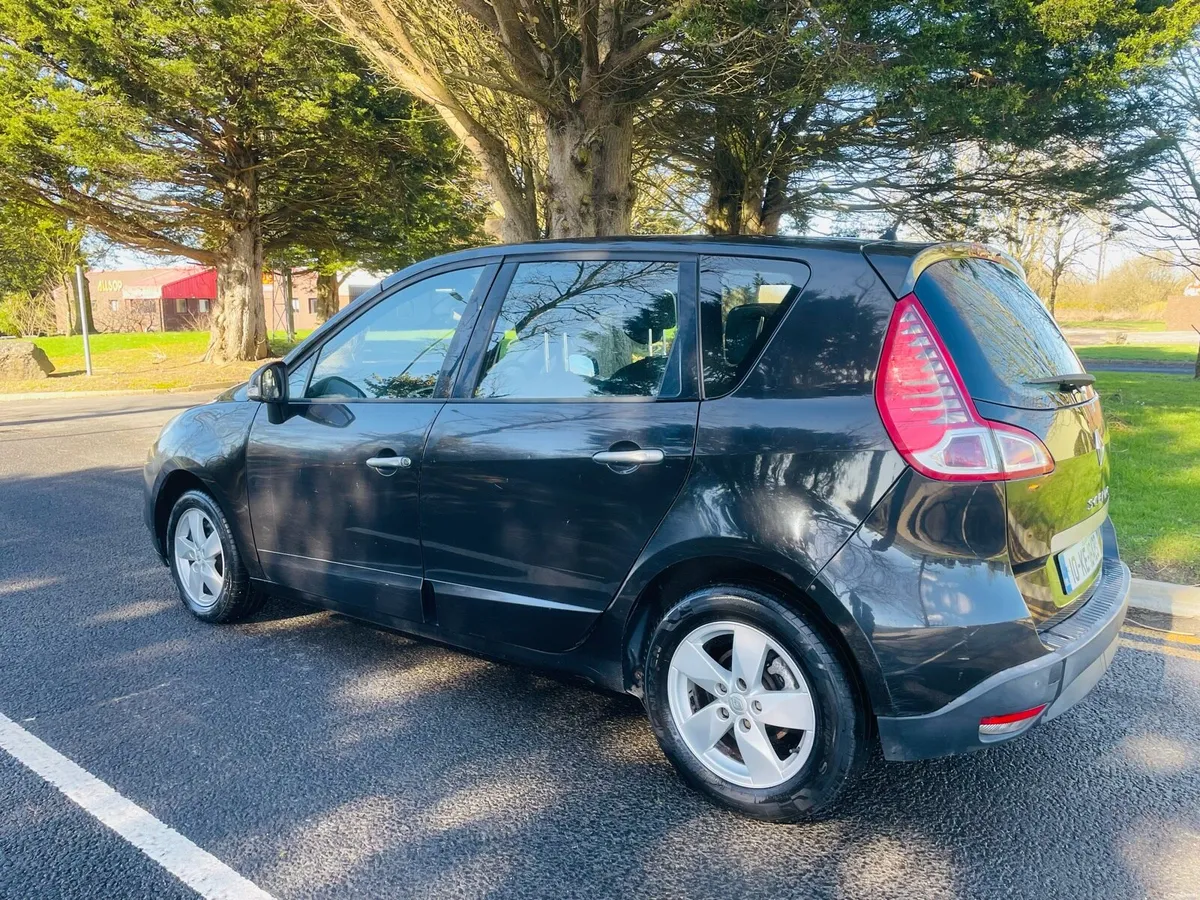 Renault scenic 1.5DCI 2010 - Image 2