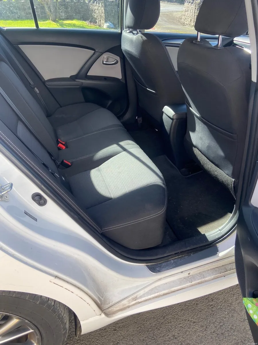 Toyota Avensis 2016 - Image 4