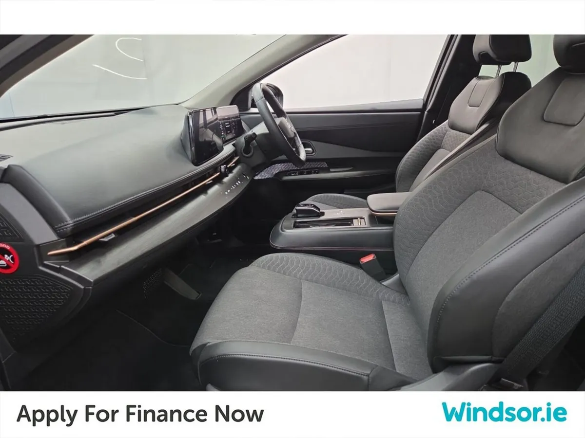 Nissan Ariya 63kWH Advance - Image 4