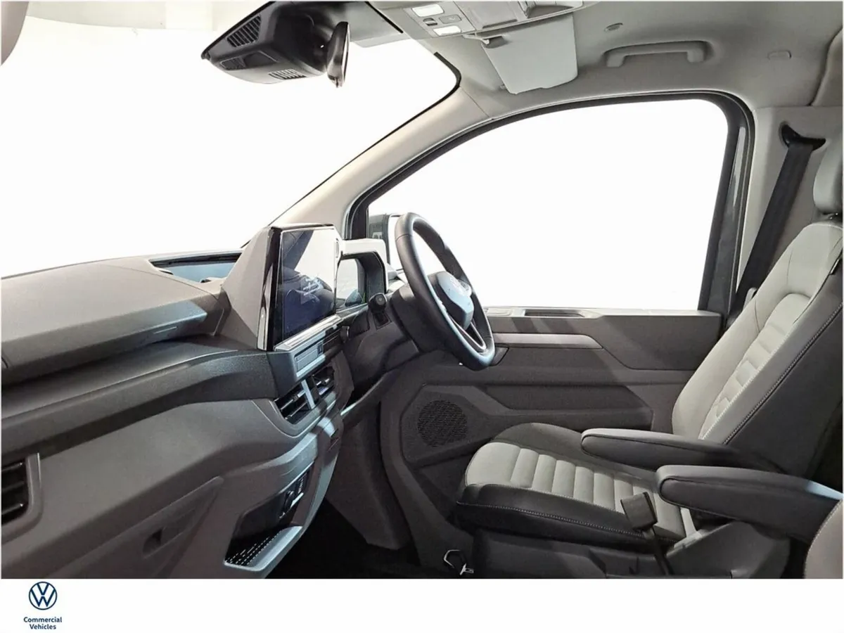 Volkswagen Caravelle 8 Seat E Caravelle Style - Image 4