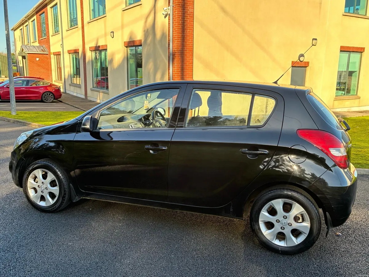 2012 Hyundai i20 1.2petrol Manual Deluxe - Image 4