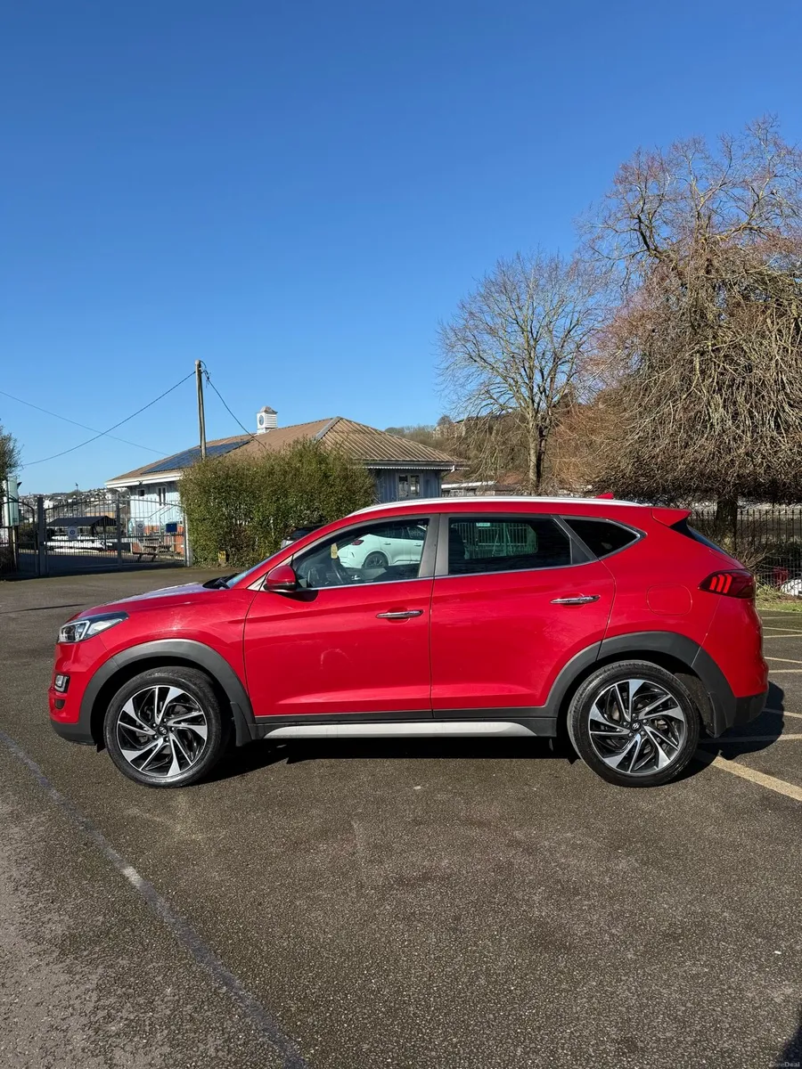 HYUNDAI TUCSON IX35 EXECUTIVE PLUS 5DR - Image 4
