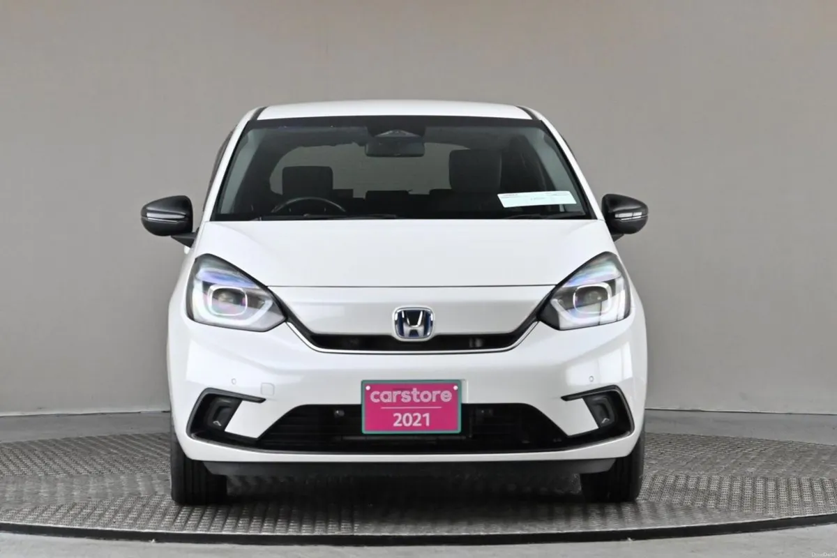 Honda Fit 1.5 E-CVT HEV **CASA EDITION **9" ANDROI - Image 2