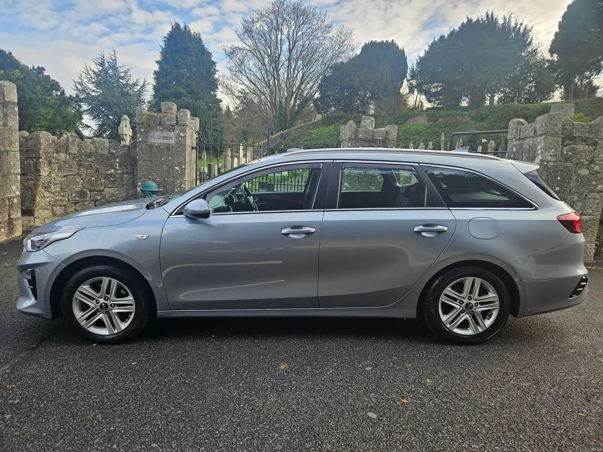 Kia CEE'D CRDI 2ISG 1.6 K3 114BHP 5DR  TOURING - Image 4