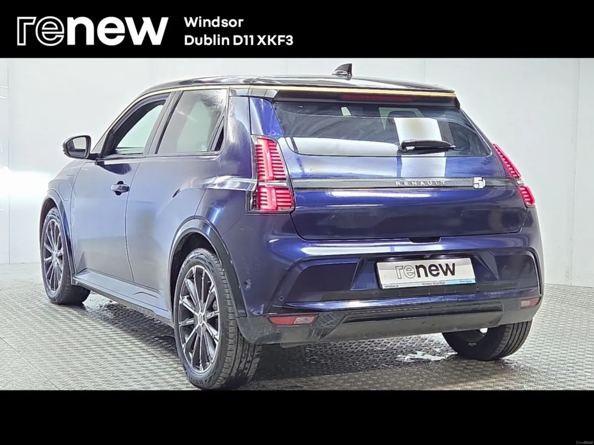 Renault 5 EV40 150hp Iconic - Image 4