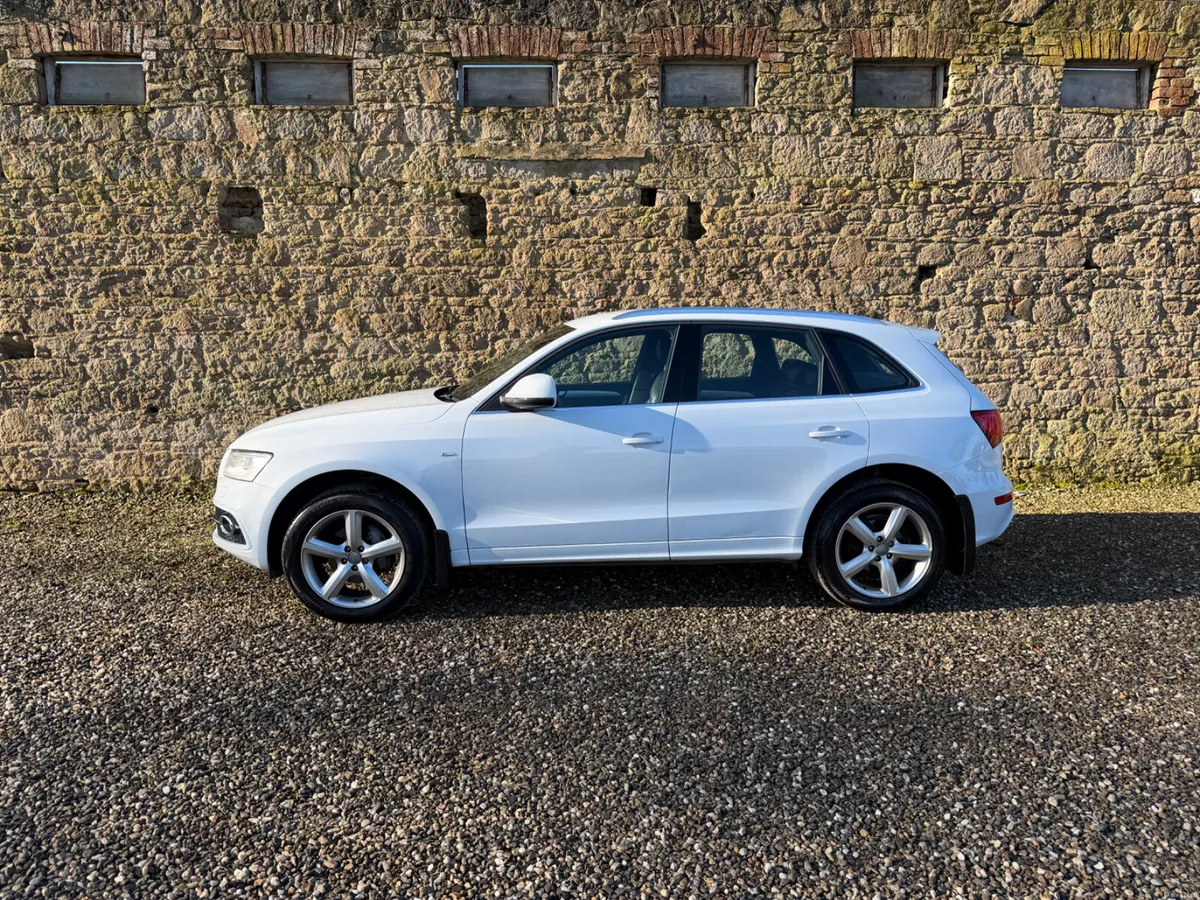 Audi Q5 Quattro S line - Image 1