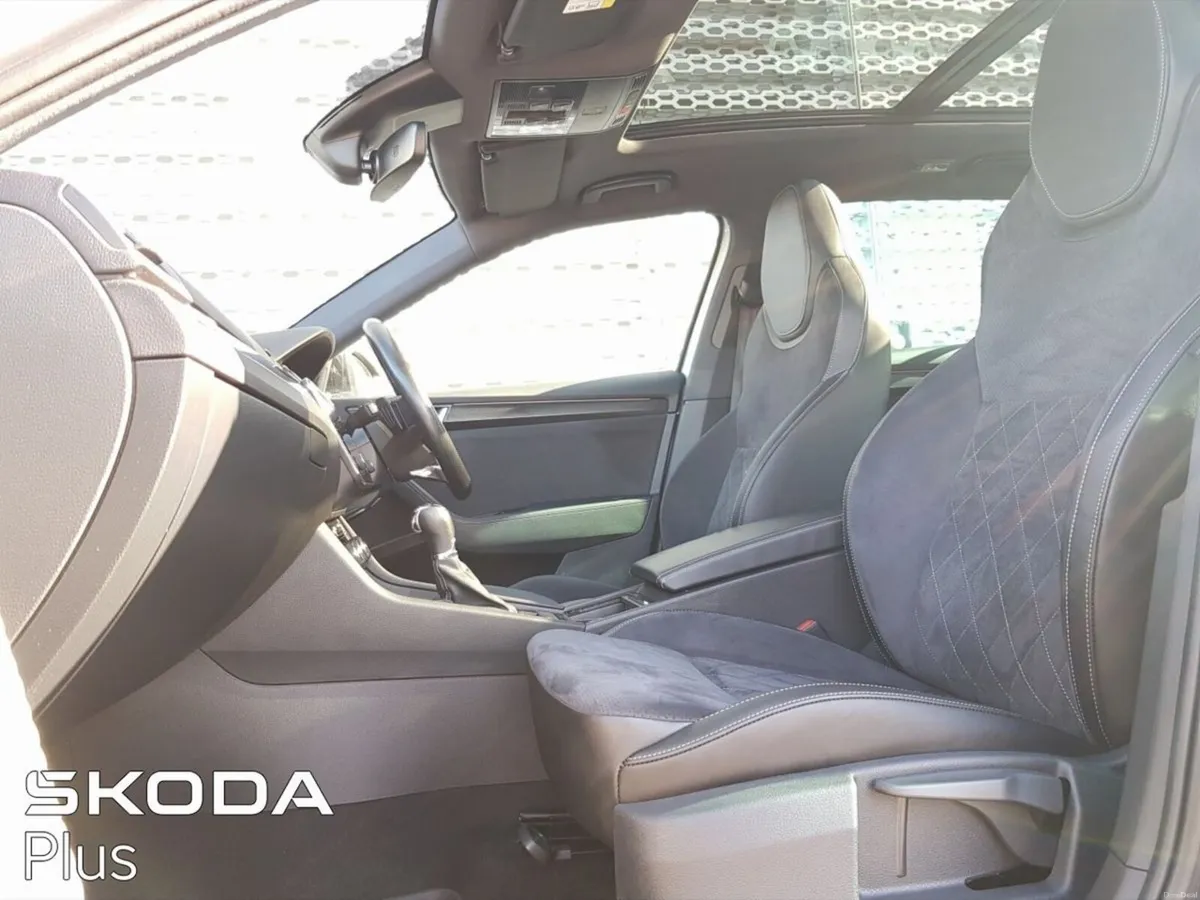 Skoda Superb SUPERB COMBI  SPORTLINE 2.0TDI 150HP - Image 3