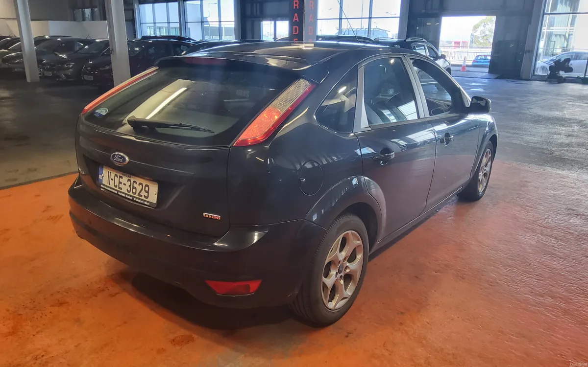 Ford Focus 2011 - Image 4