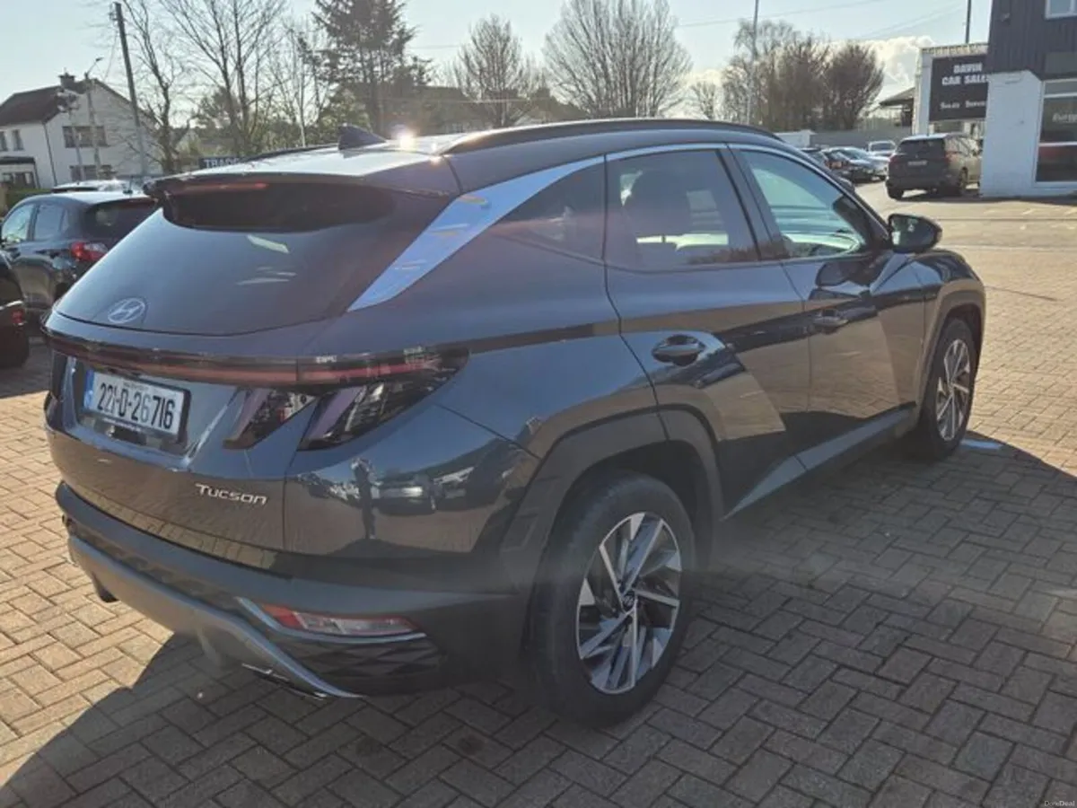 Hyundai Tucson ix35 Executive Plus Diesel 5DR - Image 4