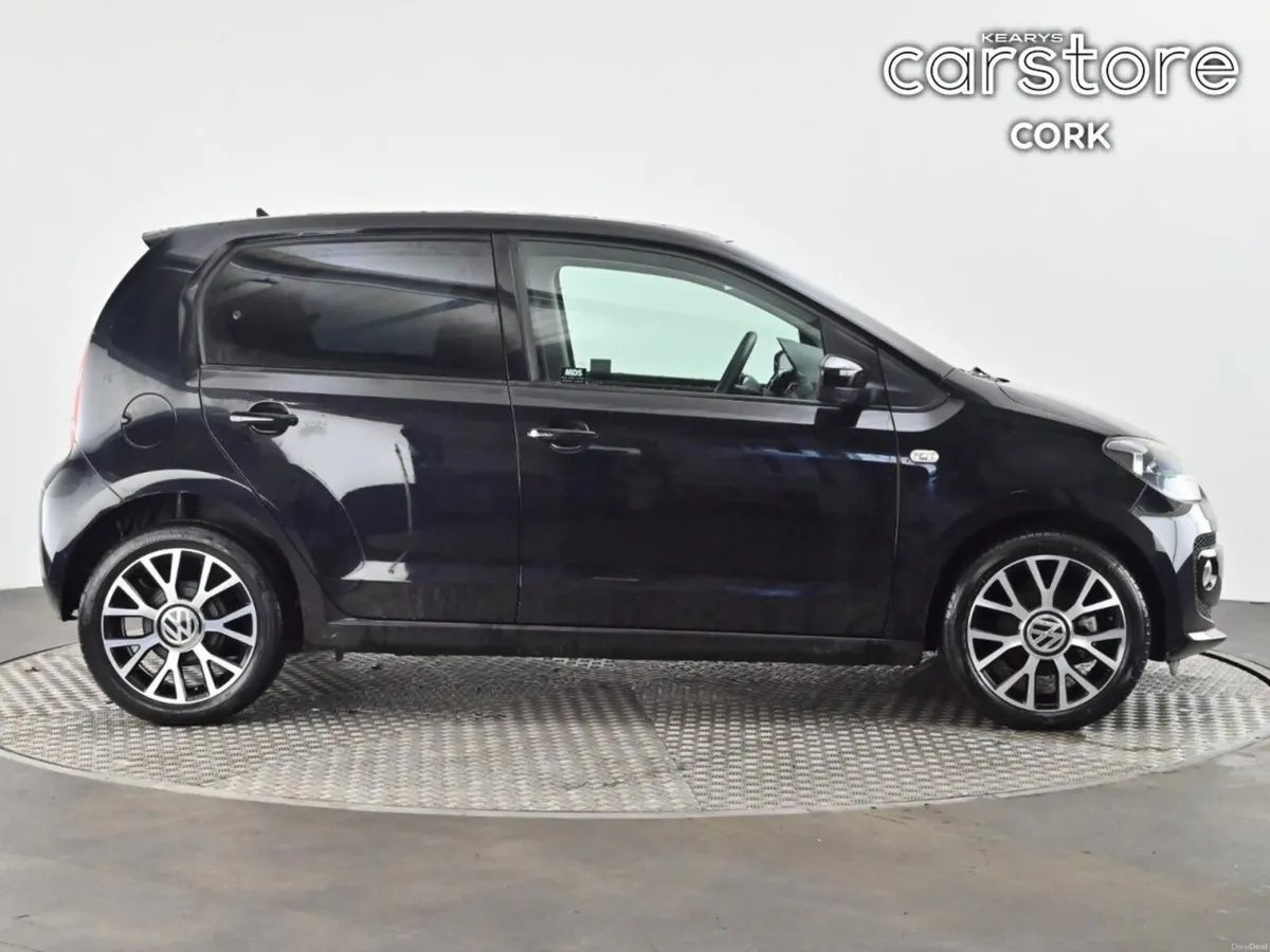 Volkswagen up! 1.0 60BHP Auto - Image 2