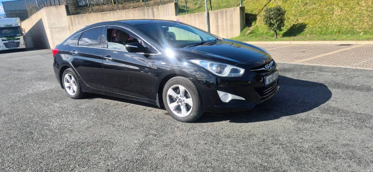 New nct may 27 hyundai i40 2014 - Image 1
