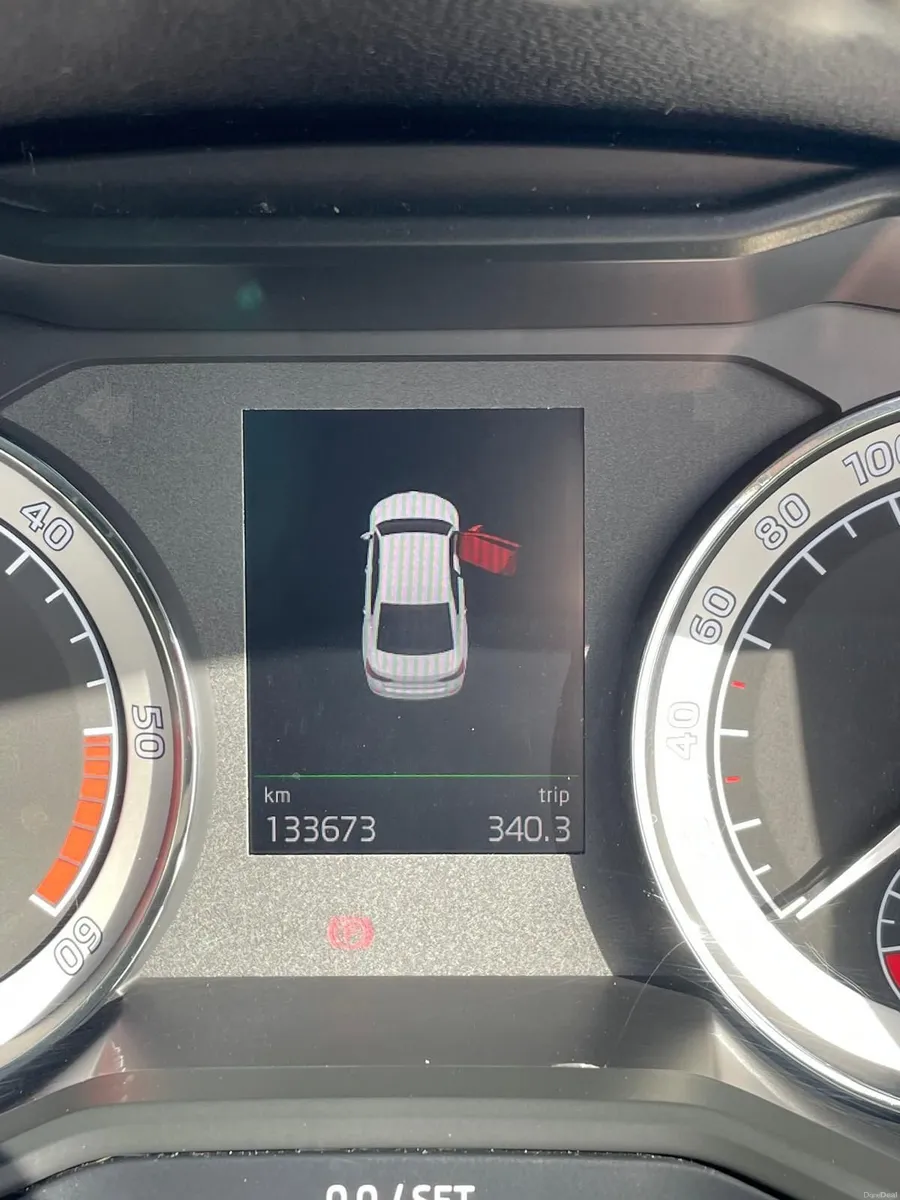 Skoda Superb 2020 - Image 4