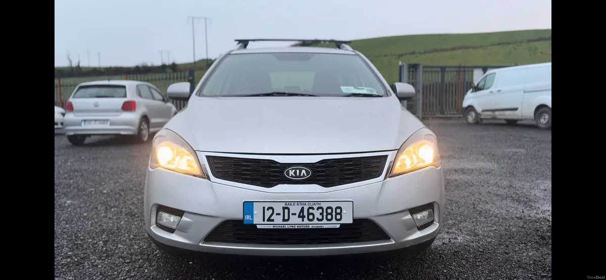 Kia Ceed 2012 1.6 diesel - Image 2