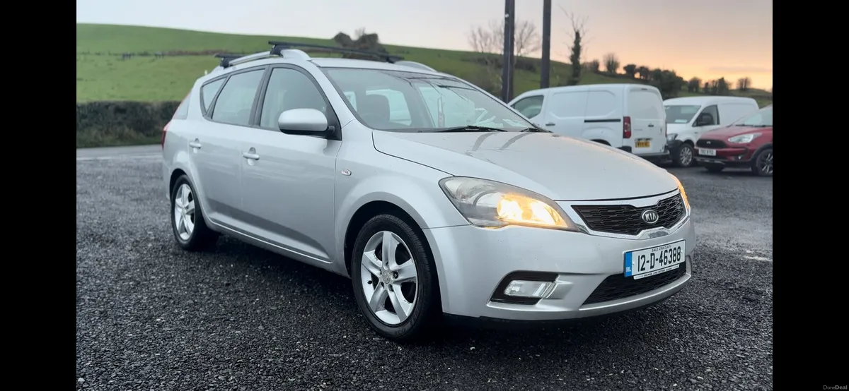 Kia Ceed 2012 1.6 diesel - Image 1