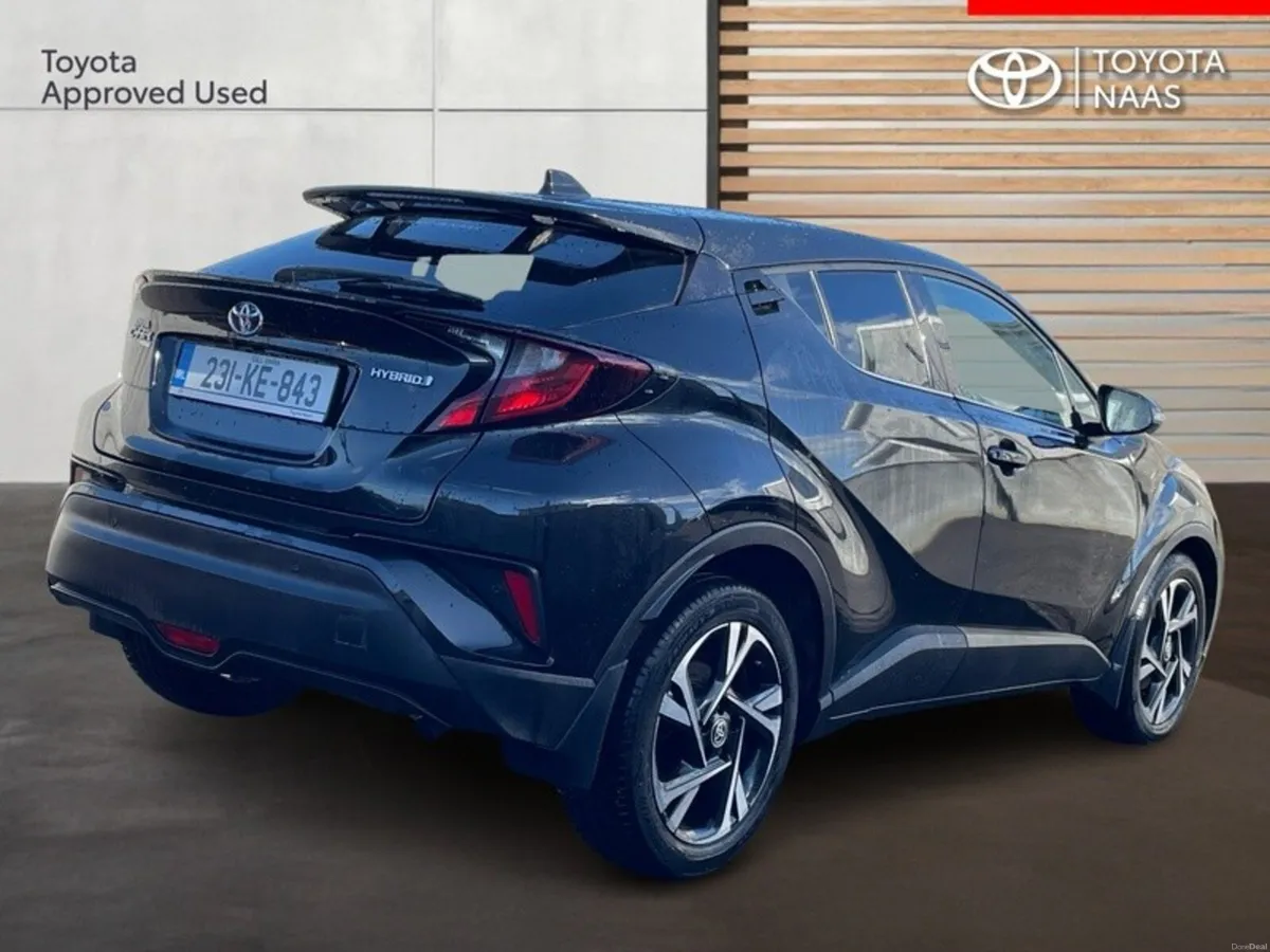 Toyota C-HR 1.8 - Image 2