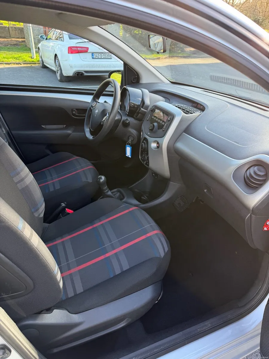 152 Peugeot 107 Left Hand  Drive - Image 3