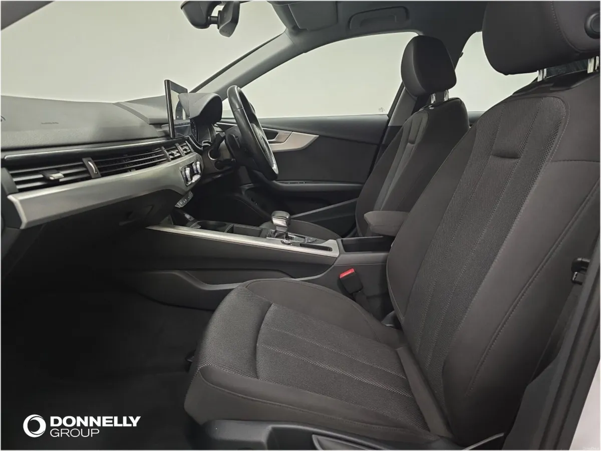 Audi A4 Saloon Technik - Image 4
