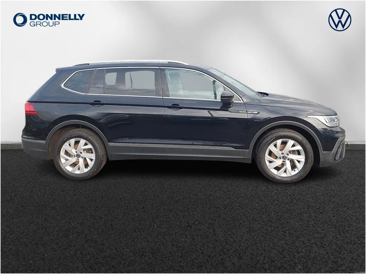 Volkswagen Tiguan Allspace Diesel Estate Life - Image 4